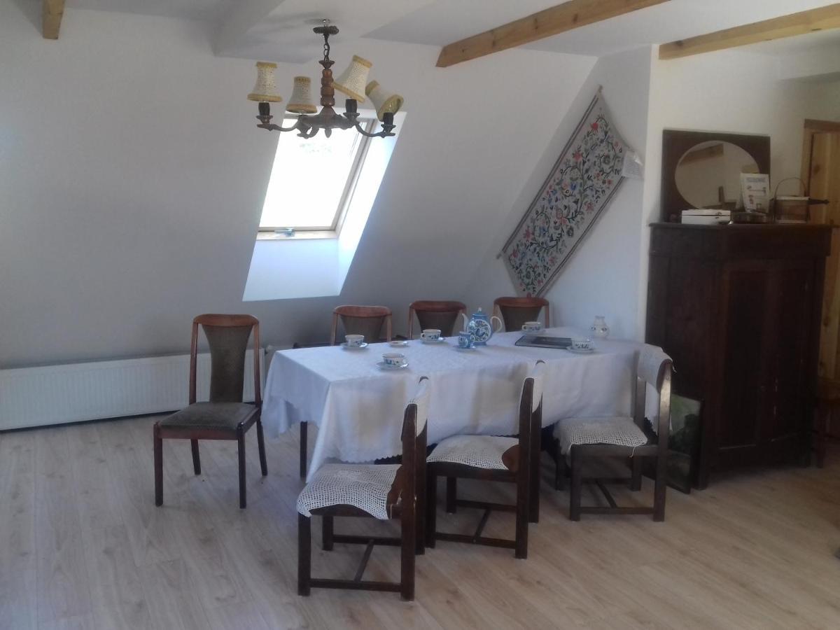Bed and Breakfast Izdebka W Zaciszu Czarna Dabrowka Exterior foto